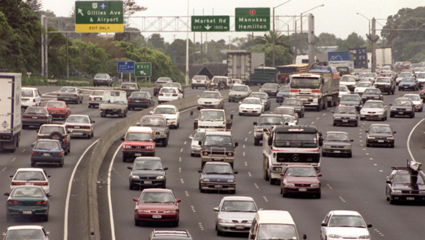 http://thedailyblog.co.nz/wp-content/uploads/2013/09/Auckland-motorway-traffic-congestion-Getty.jpg