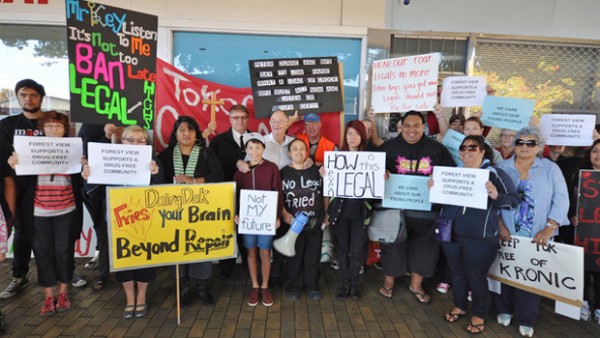 Protest-against-legal-highs-in-Tokoroa--NZH