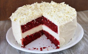 Red-Velvet-Cheesecake-Cake