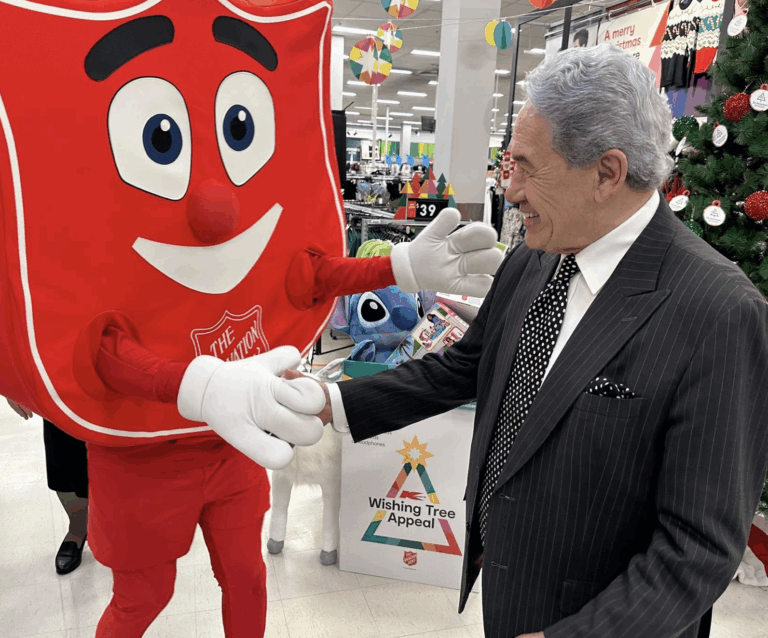 Winston attacks Greens for stopping his mining chums from poisoning NZ