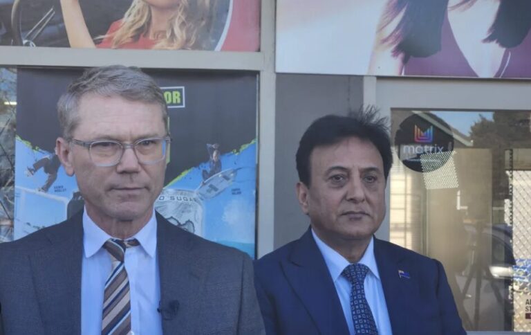 Does Sunny Kaushal have Paul Goldsmith’s pets in a bunker?