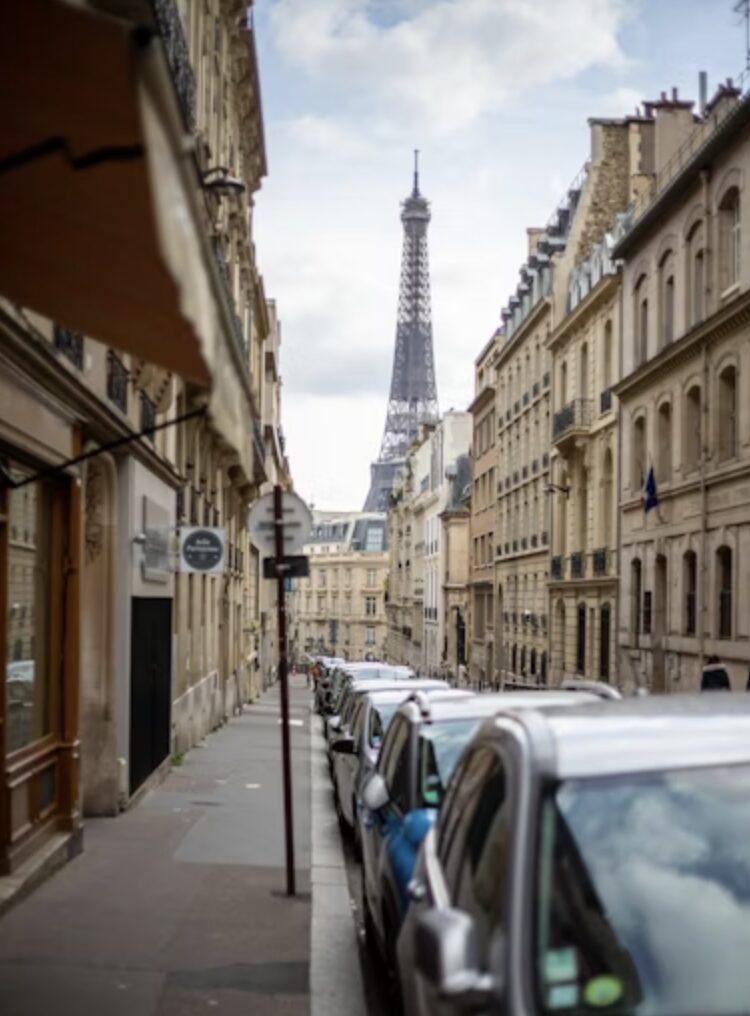The City of Light at Your Own Pace: Why Flexible Travel Matters in Paris