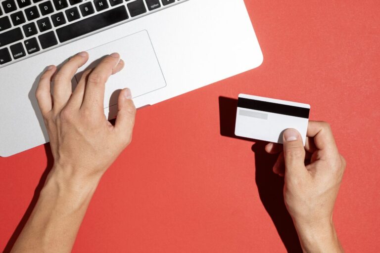 Common Chargeback Fraud Schemes and How to Avoid Them