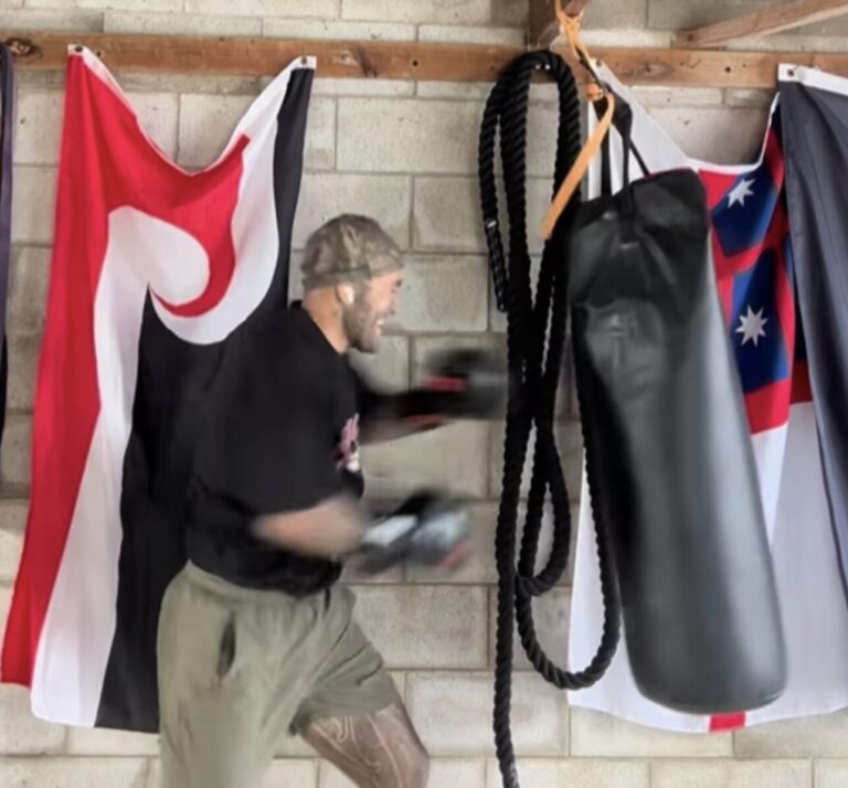 The nicest thing we can say about Eru Kapa-Kingi beating up his punching bag while pretending it’s the PM
